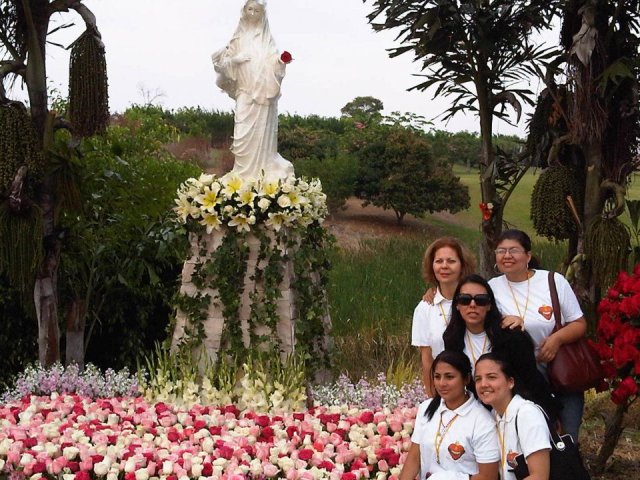 312803_10150881289565640_901242026_n